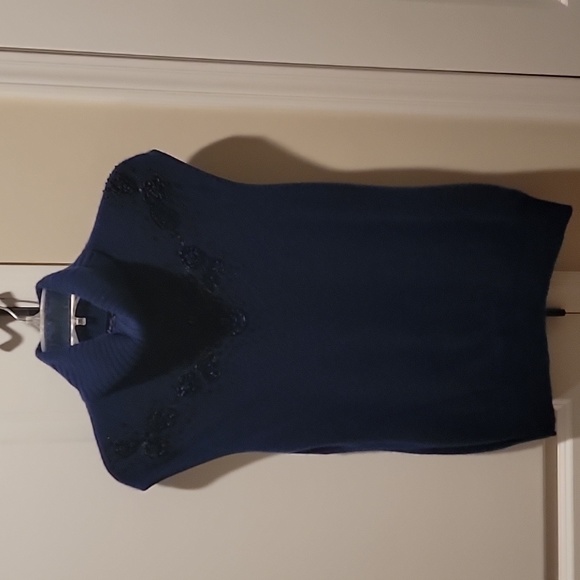 Saks Fifth Avenue Sweaters - Saks Fifth Avenue 100% cashmere turtle neck sweater